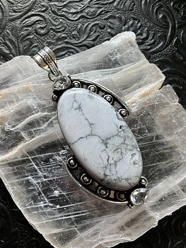 Natural Howlite Handcrafted Stone Jewelry Crystal Pendant #jOLHmKtBKsw
