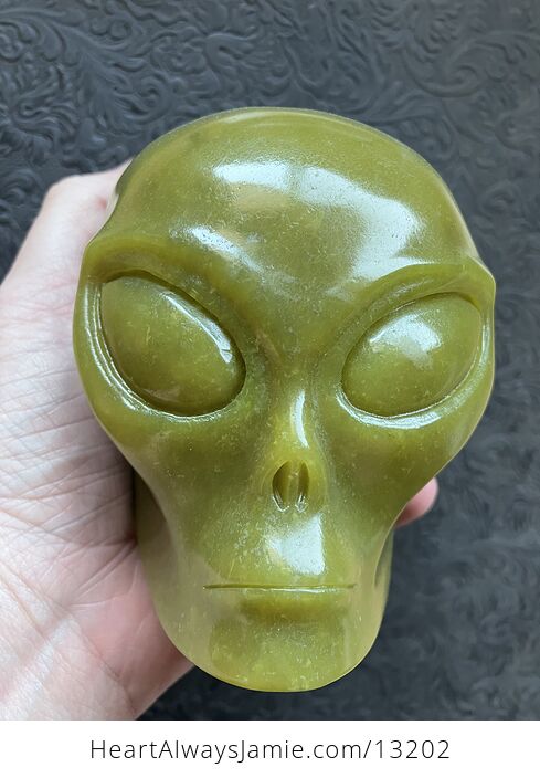 Alien Head Crystal Carving in Green Serpentine - #ji3aB9UHoeM-2