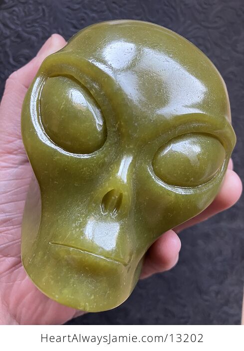 Alien Head Crystal Carving in Green Serpentine - #ji3aB9UHoeM-1