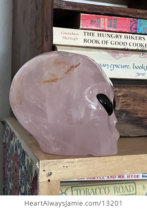 Alien Head Crystal Carving in Rose Quartz - #aIhkEkXlGS0-12