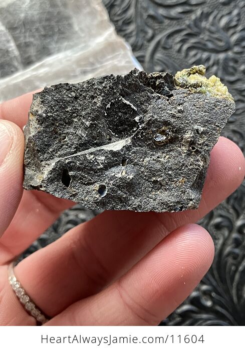 Arizona Olivine Crystals in Peridotite in Basalt Peridot Collector Specimen with a Wood Tag - #LqV6bJrcDd8-5