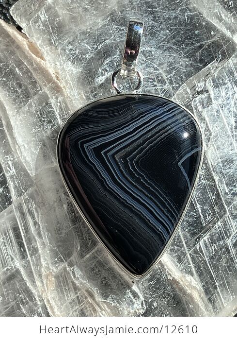 Banded Black Onyx Agate Stone Crystal Jewelry Pendant - #rCle2mYrZFU-1