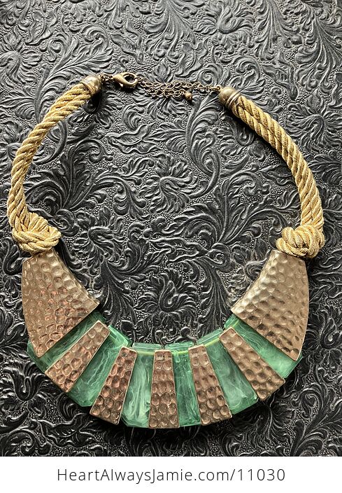 Beautiful Green and Hammered Gold Toned Bib Necklace - #HfZ6PpBpr54-2