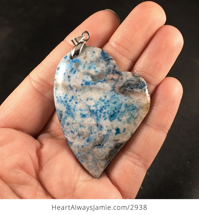 Beautiful Heart Shaped Blue and Tan Crazy Lace Stone Pendant - #pfbxIcTFpr4-1