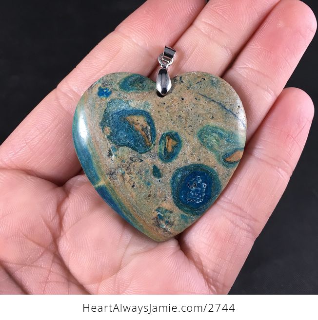 Beautiful Heart Shaped Tan and Blue Choi Finches Stone Pendant - #z5Wf4EdjP6E-1