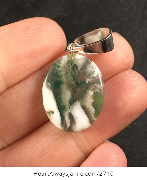 Beautiful Oval Shaped White and Green Moss Agate Stone Pendant Necklace - #xOeqhPlC0eM-2