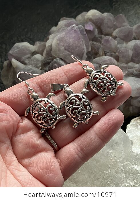 Beautiful Turtle and Swirl Pendant and Earrings Jewelry Set - #kt3VVf1yaO0-1