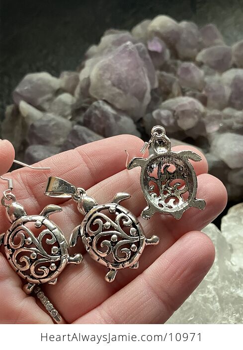 Beautiful Turtle and Swirl Pendant and Earrings Jewelry Set - #kt3VVf1yaO0-4