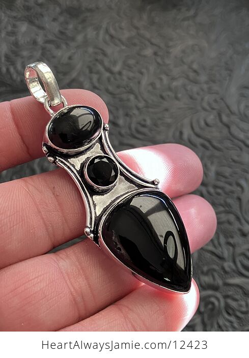 Black Chalcedony Onyx Stone Jewelry Crystal Pendant - #i8jhVklUdWg-1