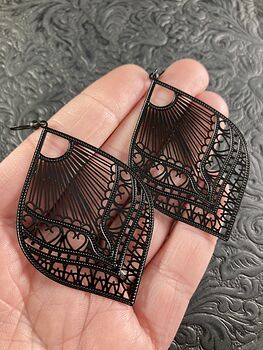 Black Metal Ornate Goth Heart Earrings #IS0qNGsR5jw