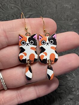 Calico Cat Dangly Tail Earrings #4n3BRkVqRWo