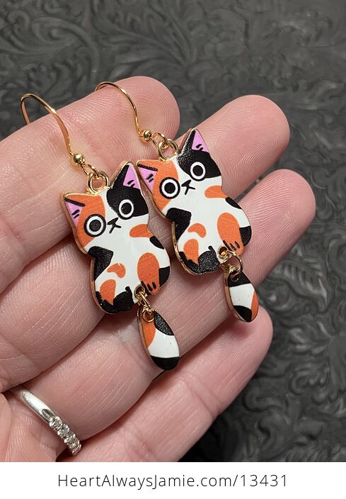 Calico Cat Dangly Tail Earrings - #4n3BRkVqRWo-2