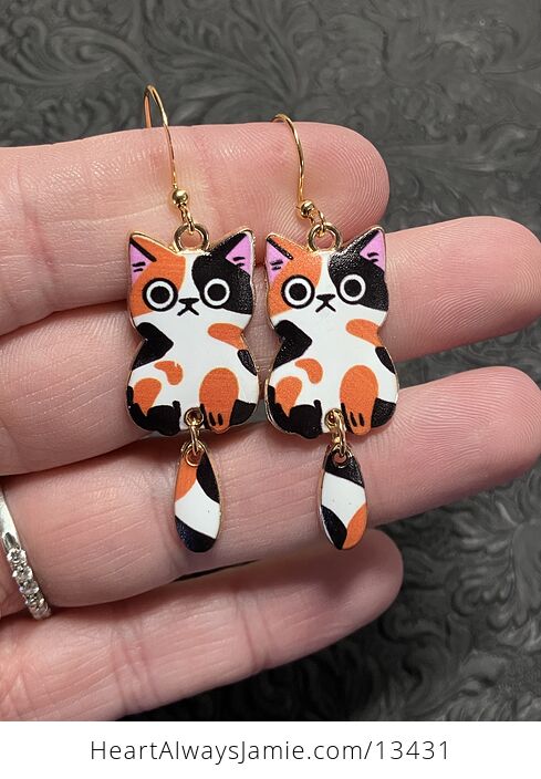 Calico Cat Dangly Tail Earrings - #4n3BRkVqRWo-1