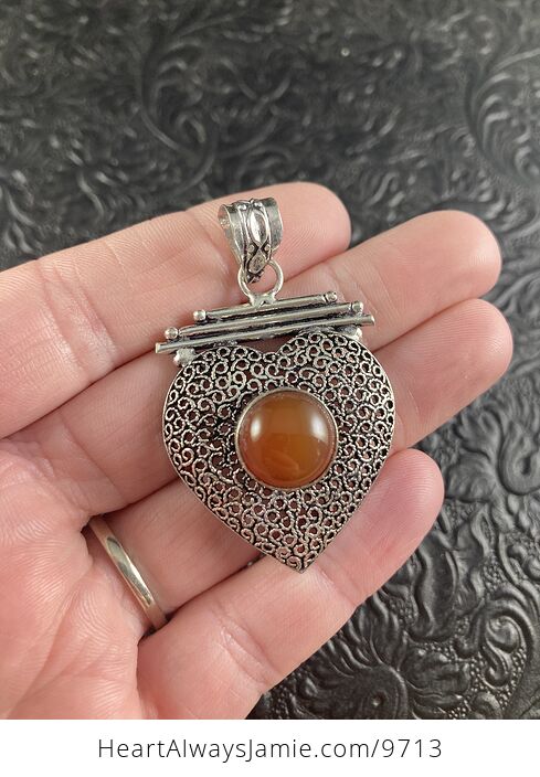 Carnelian Crystal Stone and Silver Heart Jewelry Pendant - #gTsvEfNTuSY-2