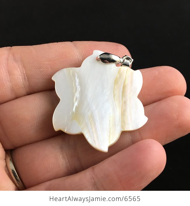 Carved White Shell Flower Jewelry Pendant - #5Uwnjkgermw-5