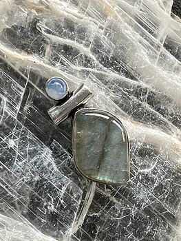 Dainty Rainbow Moonstone and Labradorite Gemstone Crystal Jewelry Pendant #74q5ger5QI8