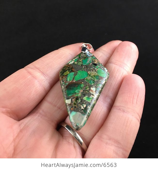 Diamond Shaped Green Sea Sediment Jasper Stone Jewelry Pendant - #By1JaNPrMJA-2