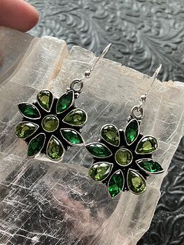 Faceted Green Flower Stone Crystal Jewelry Earrings #NlyrV2HE0Bk