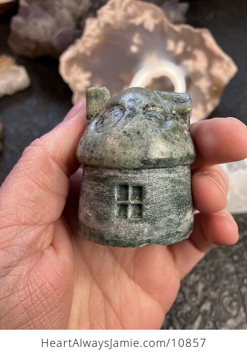 Fairy Mushroom House Carved in Xiu Yan Jade Crystal Stone - #aIX8Ywvuot0-3