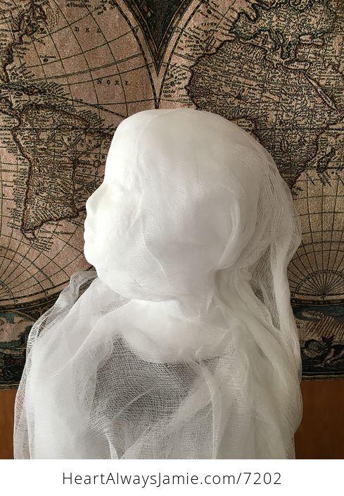 Female Ghost Head Spooky Indoor Halloween Decoration - #X1waPgOgpEU-6