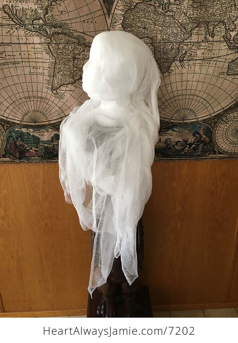 Female Ghost Head Spooky Indoor Halloween Decoration - #X1waPgOgpEU-5