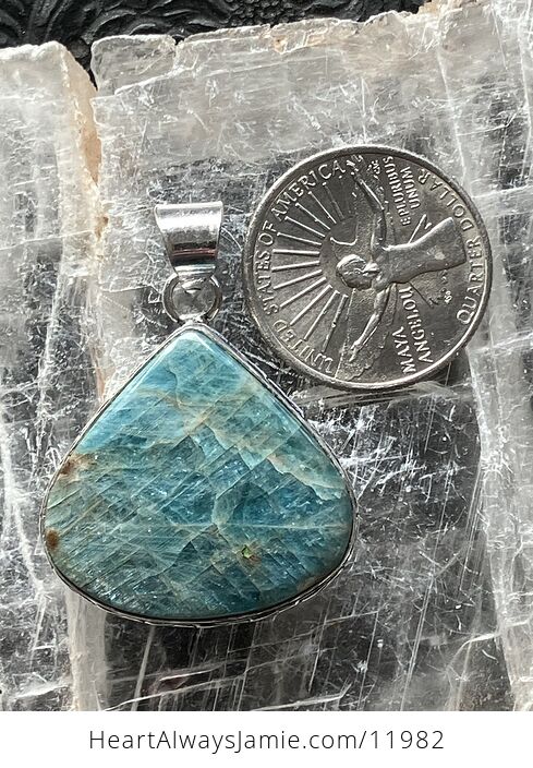Flashy Blue Apatite Stone Crystal Jewelry Pendant - #XcHyFADGRZw-7