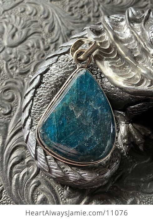 Flashy Blue Apatite Stone Crystal Jewelry Pendant - #kRQxFVR9Lf8-3