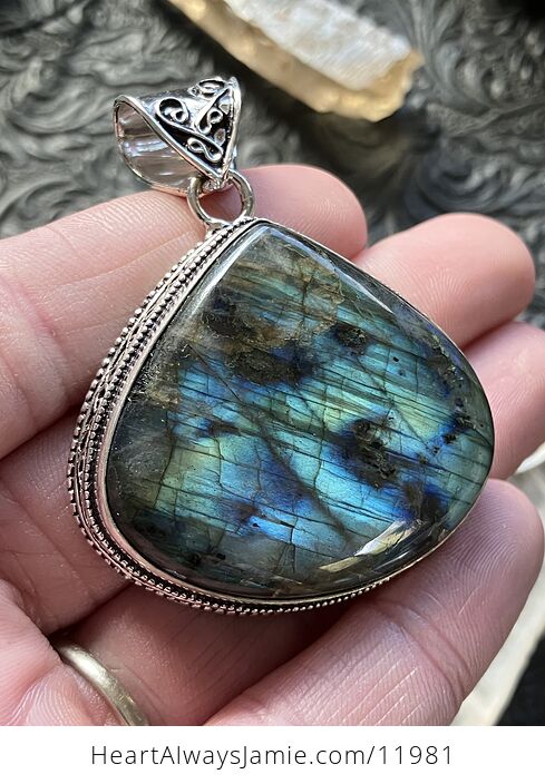 Flashy Labradorite Crystal Stone Jewelry Pendant - #7TWMOfwzlTc-1