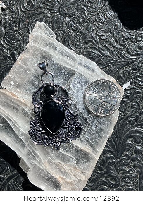 Floral Black Onyx Chalcedony Agate Crystal Stone Jewelry Vintage Styled Pendant - #HPV3UXtnlNk-6