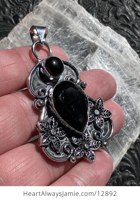 Floral Black Onyx Chalcedony Agate Crystal Stone Jewelry Vintage Styled Pendant - #HPV3UXtnlNk-3