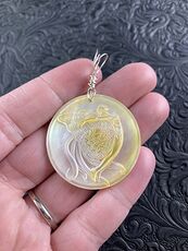 Flying Pixie Fairy Carved in Mother of Pearl Shell Pendant Jewelry #2fmMbORlxbc