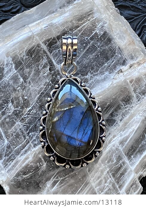 Gold and Blue Labradorite Pendant Stone Crystal Jewelry - #ANGEENgukSI-1