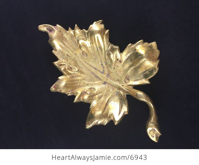 Gold Toned Leaf Jewelry Catch - #MHrRTlfrDgk-2