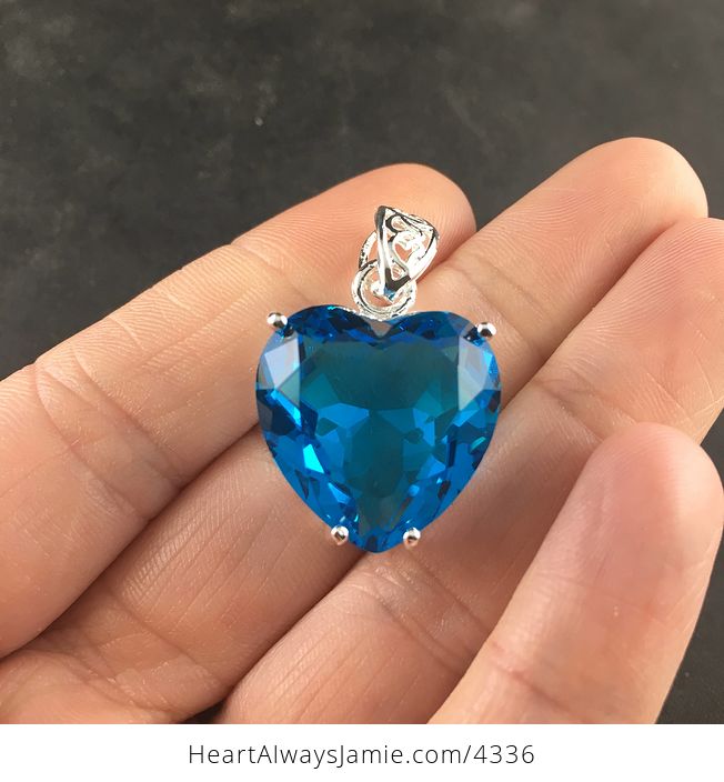 Gorgeous Heart Shaped Faceted Blue Topaz Gemstone Gem Pendant Necklace - #0blwKwrVKV8-7