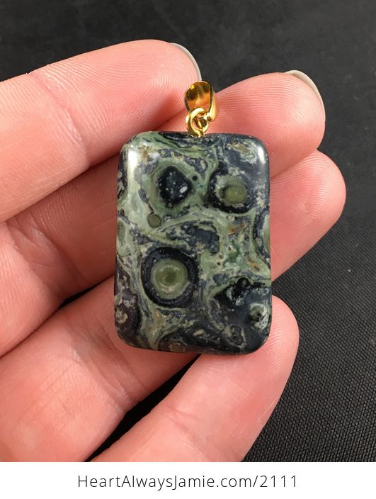 Green and Black Swirly Kambala Jasper Stone Pendant Necklace - #jUs9uvGnpxg-2