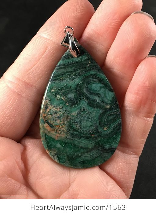 Green and Orange Crazy Lace Agate Stone Pendant Necklace - #y1xLAaUAHa8-2