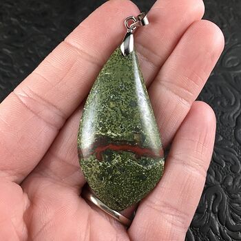 Green and Red African Bloodstone Natural Jewelry Pendant #Esgo3dtMnss