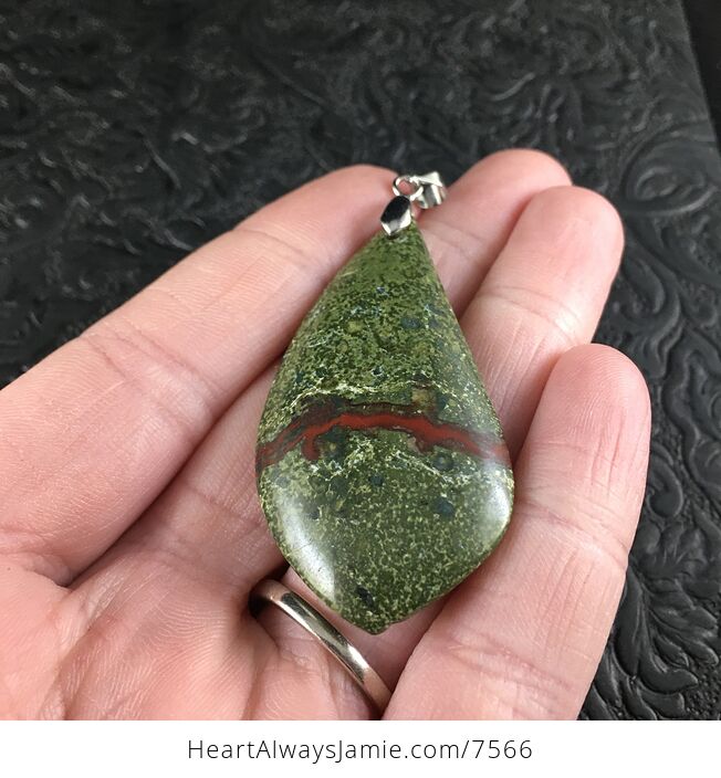 Green and Red African Bloodstone Natural Jewelry Pendant - #Esgo3dtMnss-2