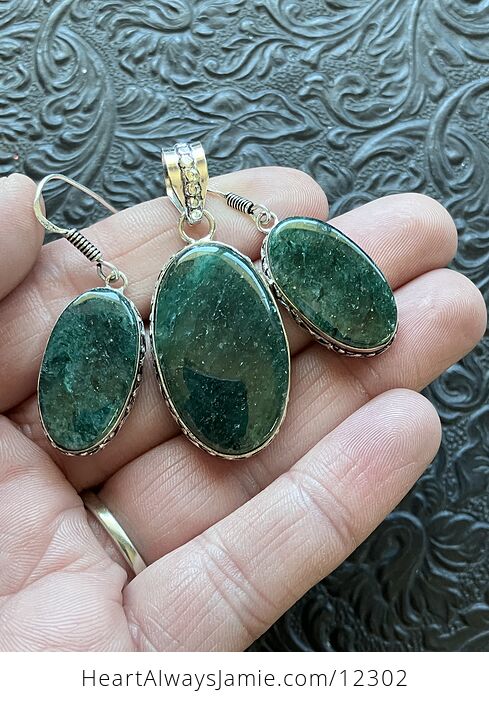 Green Aventurine Crystal Stone Jewelry Pendant and Earrings Set - #qjFbTuIBnio-1