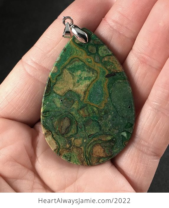 Green Choi Finches Malachite Stone Pendant Necklace - #neIumhYPRLs-2