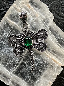 Green Gem Dragonfly Stone Jewelry Crystal Pendant #XuSwbpY0988