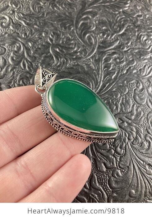 Green Onyx Agate Crystal Stone Jewelry Pendant - #jGlrhIkTwNA-3