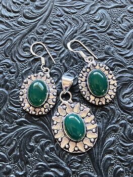 Green Onyx Chalcedony Crystal Stone Jewelry Pendant and Earrings Set #0VFXCicuj3w