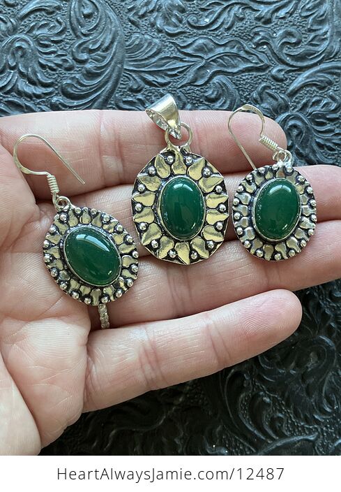 Green Onyx Chalcedony Crystal Stone Jewelry Pendant and Earrings Set - #0VFXCicuj3w-2