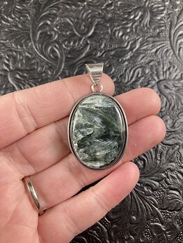 Green Seraphinite Oval Shaped Crystal Stone Jewelry Pendant #P6RdukMSwOI