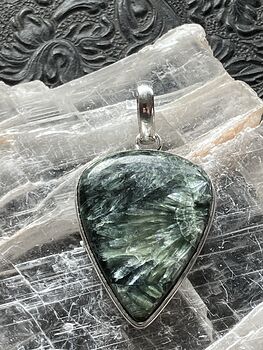 Green Seraphinite Stone Jewelry Crystal Pendant #VoYaz825hbM