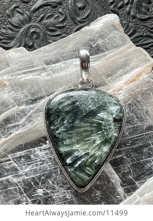 Green Seraphinite Stone Jewelry Crystal Pendant - #VoYaz825hbM-1