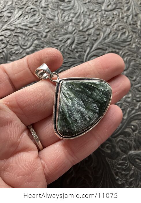 Green Seraphinite Stone Jewelry Pendant - #RMUna7U01R8-3
