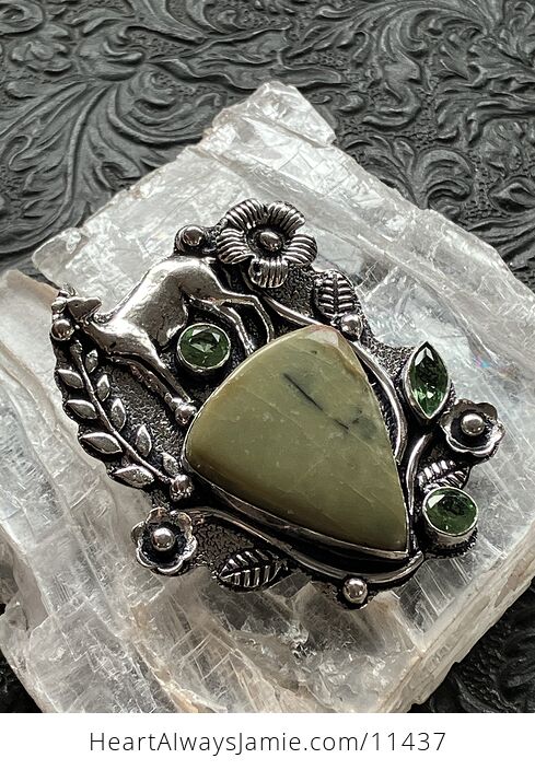 Green Serpentine and Peridot Deer Crystal Stone Jewelry Pendant - #02xmpwGyFg4-3
