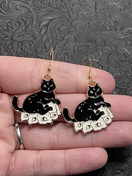 Halloween Black Cat on Skulls Book Witchy Earrings #BlNvdAGNRcs